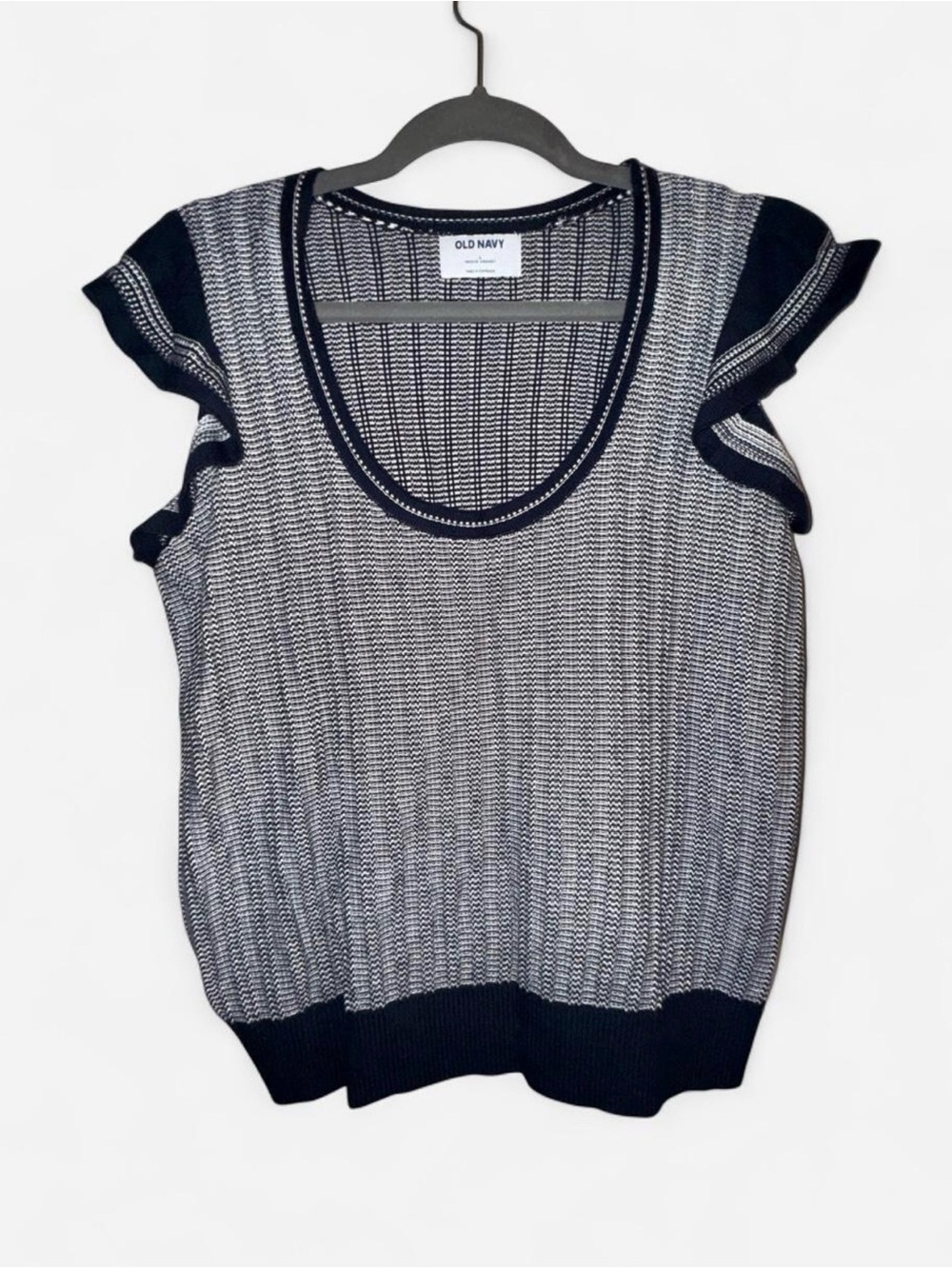 Old Navy Women's Navy and White Short-Sleeve Knit Sweater